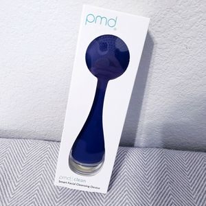 PMD Smart Facial Cleaning Device